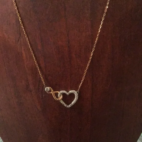 Brand New Swarovski Rose Gold and Silver Heart Necklace Brand New - Picture 11 of 17